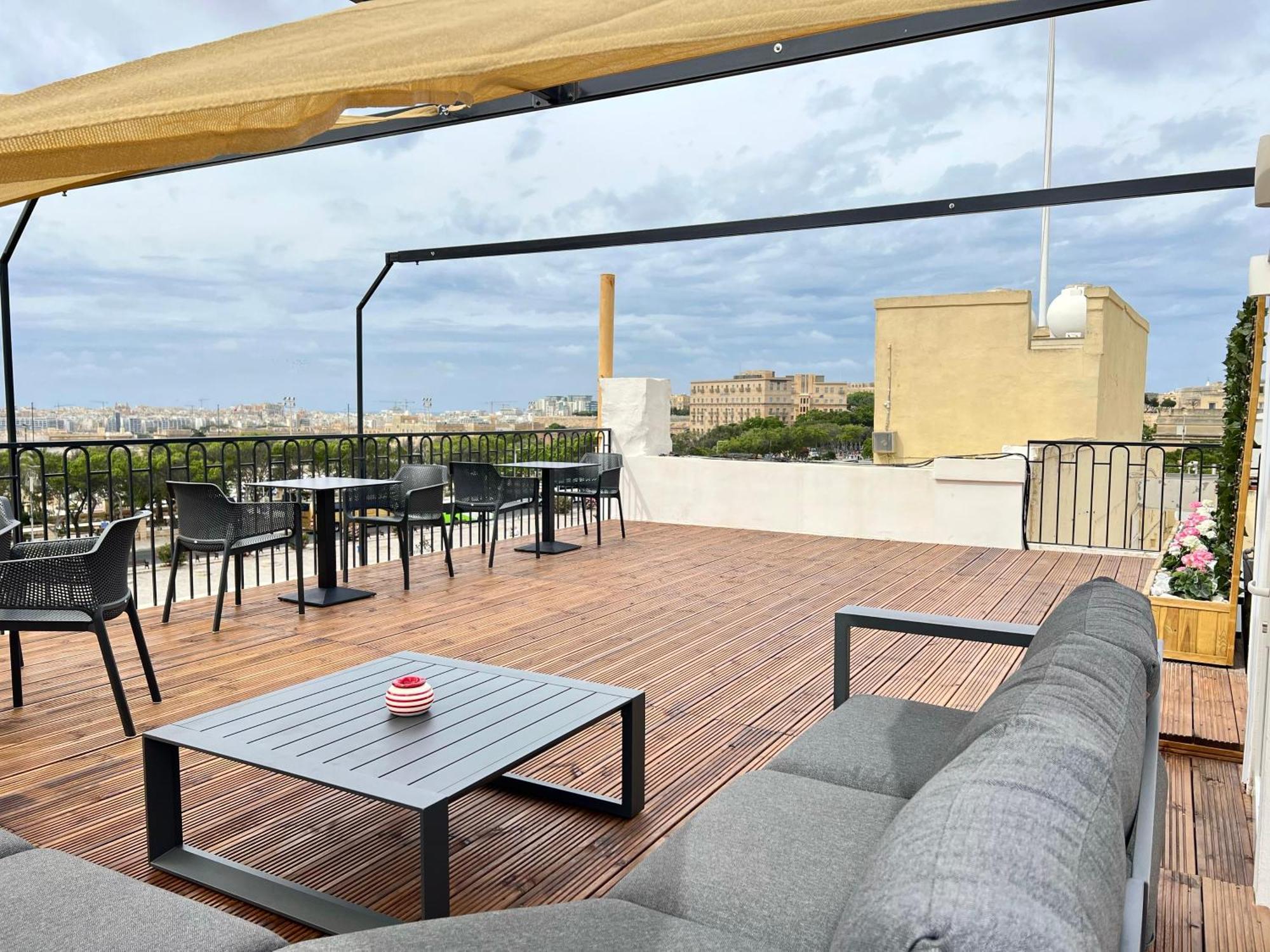 Florette Suite 1Br With Stunning Lounge Terrace By Arcobnb Ил-Фурияна Екстериор снимка